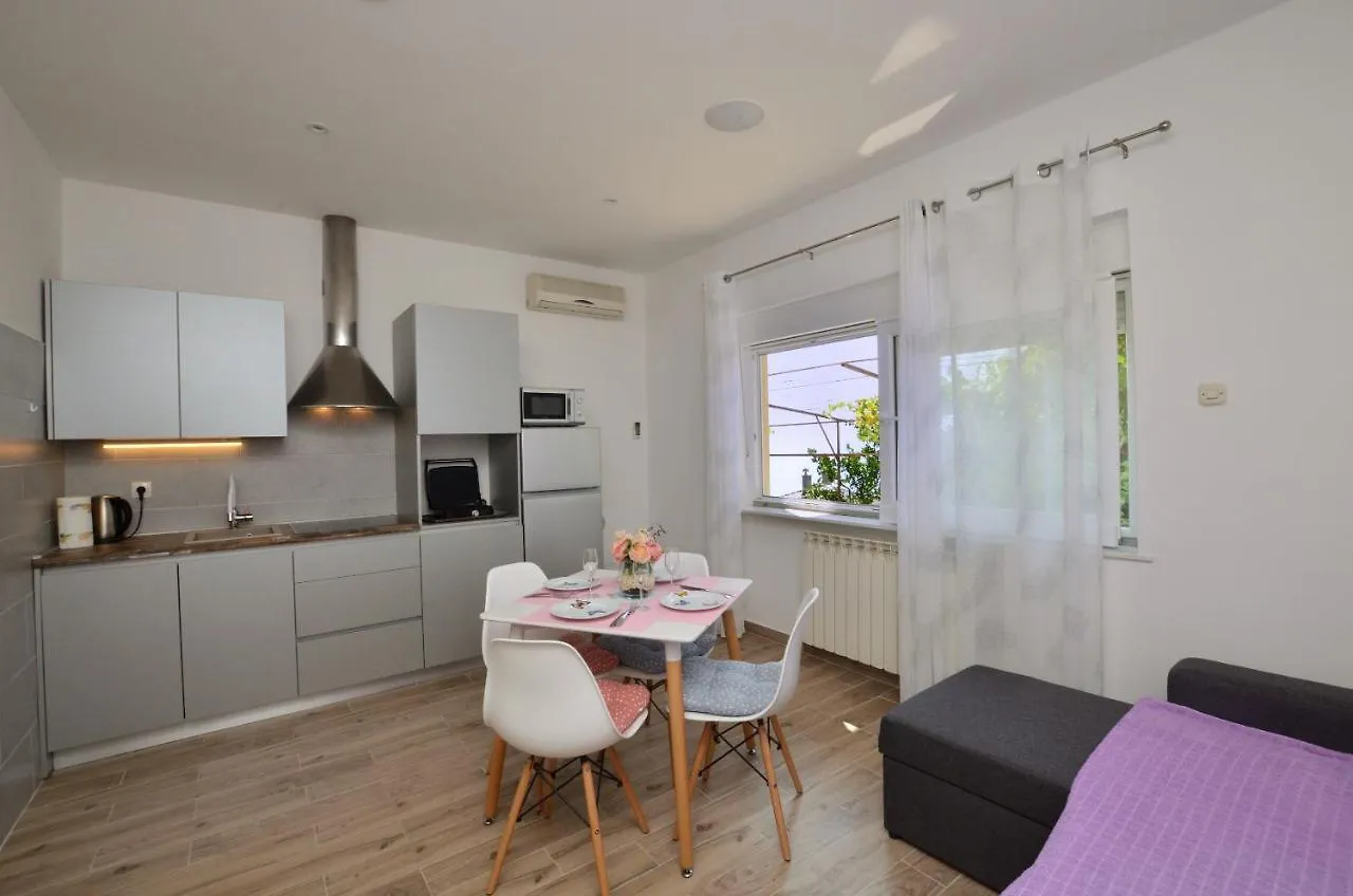 Apartment Happy Sound Rijeka