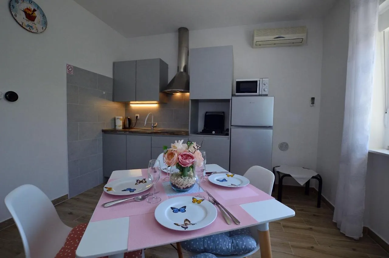 Apartment Happy Sound Rijeka Croatia